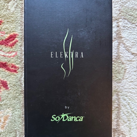 New-in-box SoDanca Joy II Elektra pointe shoes - Picture 5 of 7